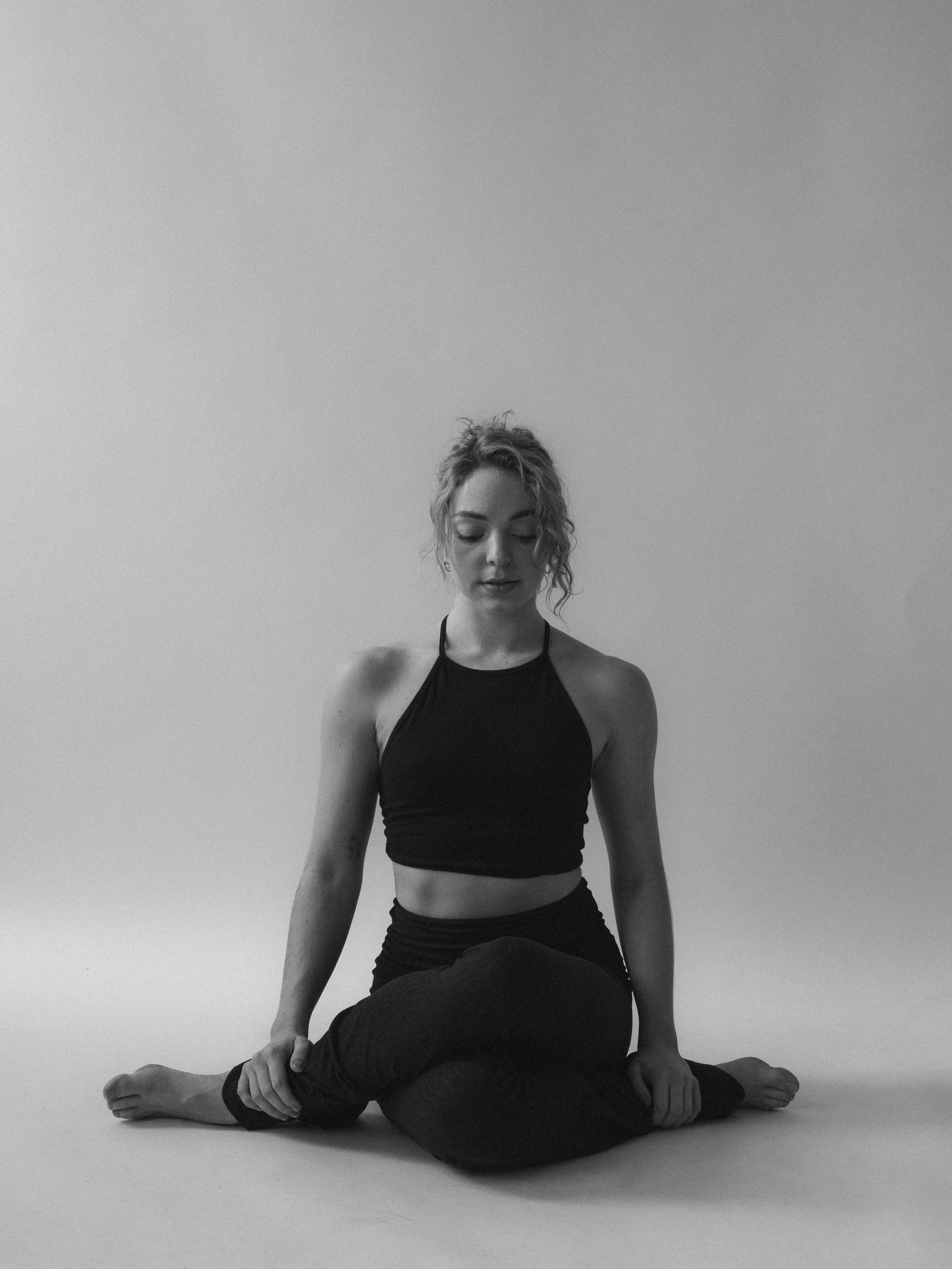 Holly Willock - Yoga & Breathwork Teacher